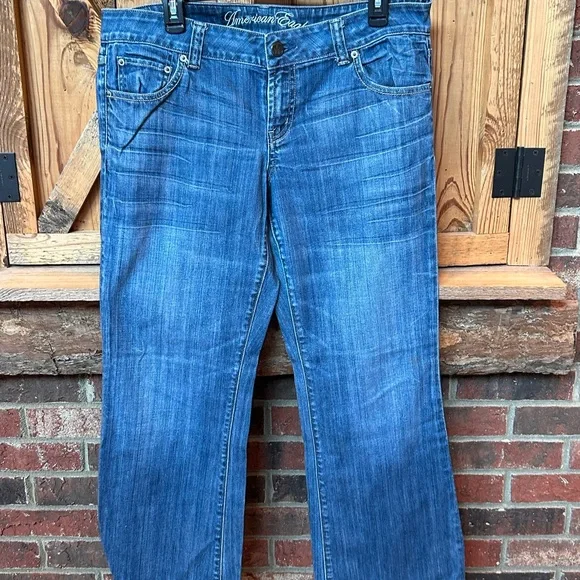 Women’s American Eagle Bootcut Jeans - Picture 2 of 6